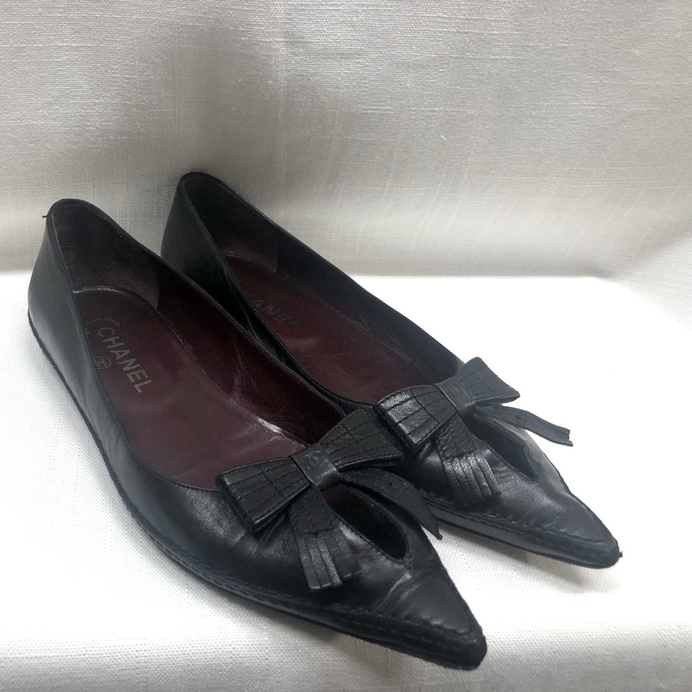 Chanel leather pointed toe bow flats, black, GUC 0570
